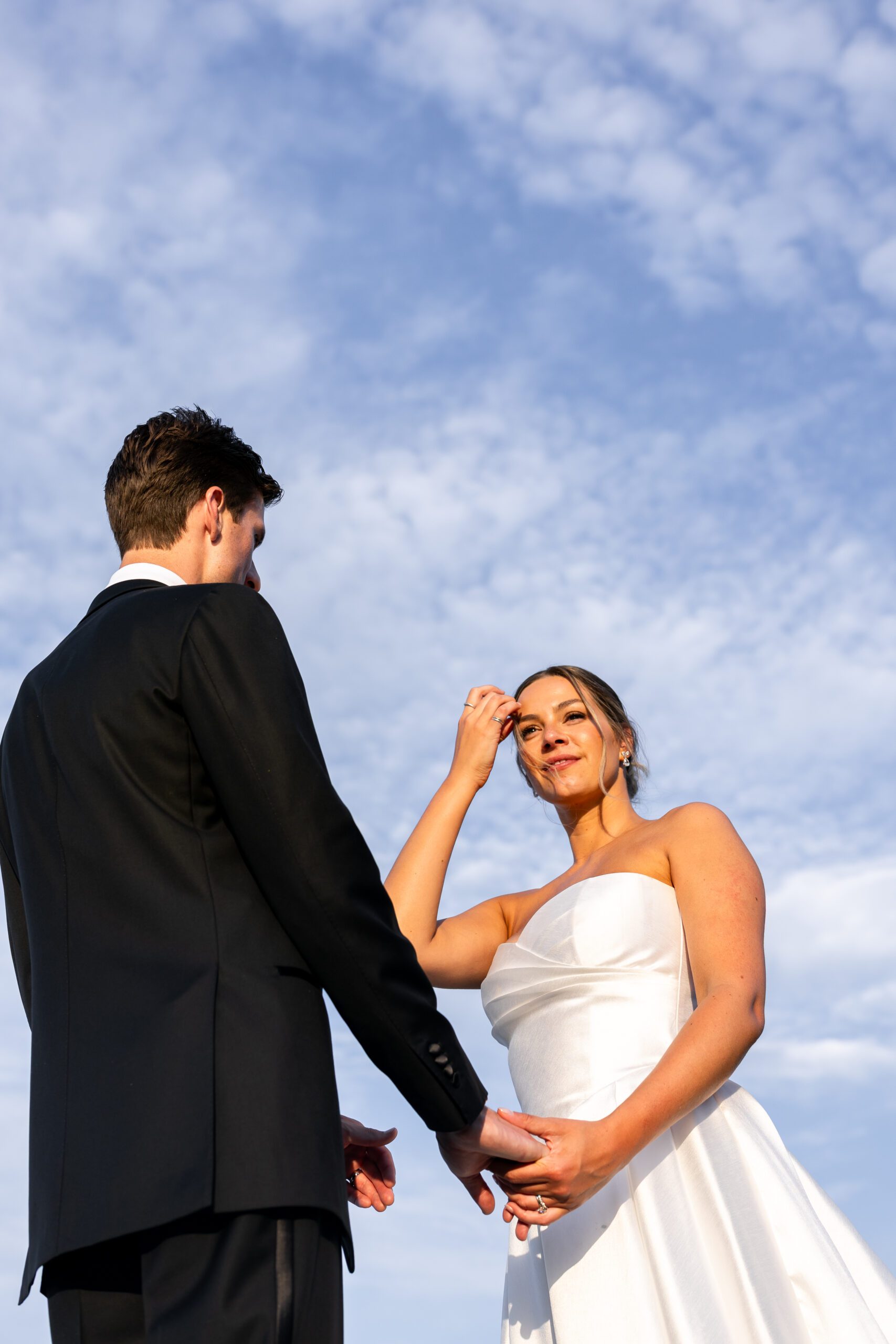 bride and groom at alderbrook resort and spa wedding