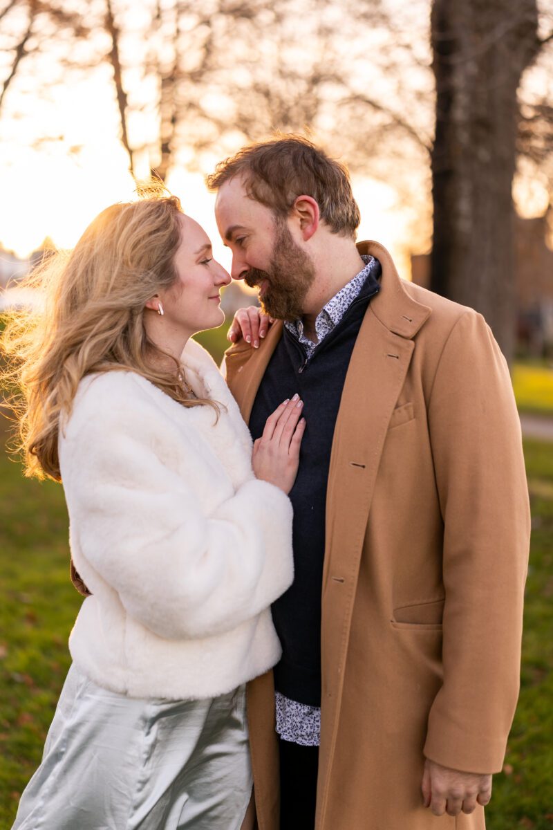 Seattle engagement photos, alki beach engagements, seattle engagement photographer