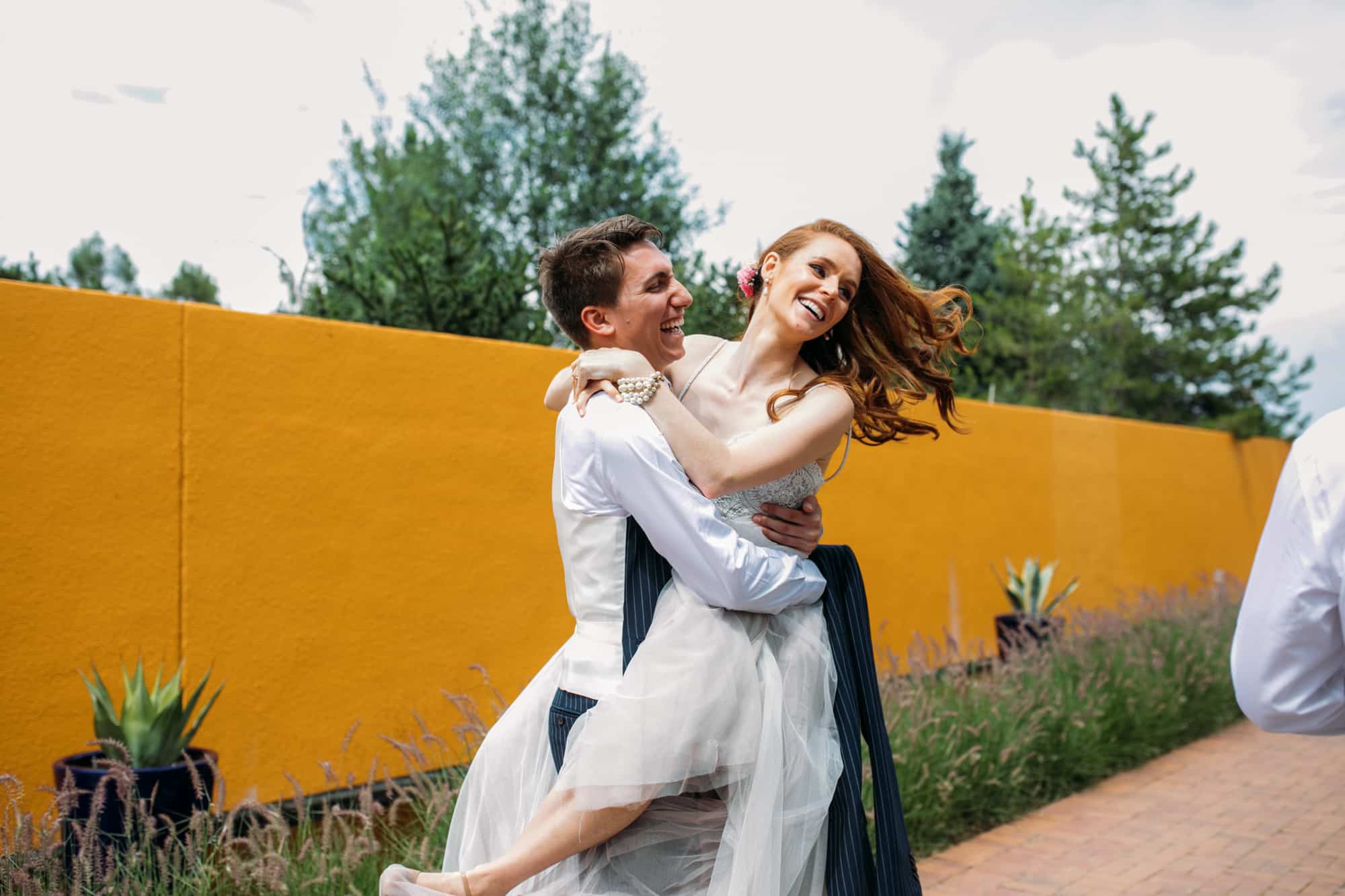 fun bride and groom, silly bride and groom, colorado botanic gardens, red haired bride