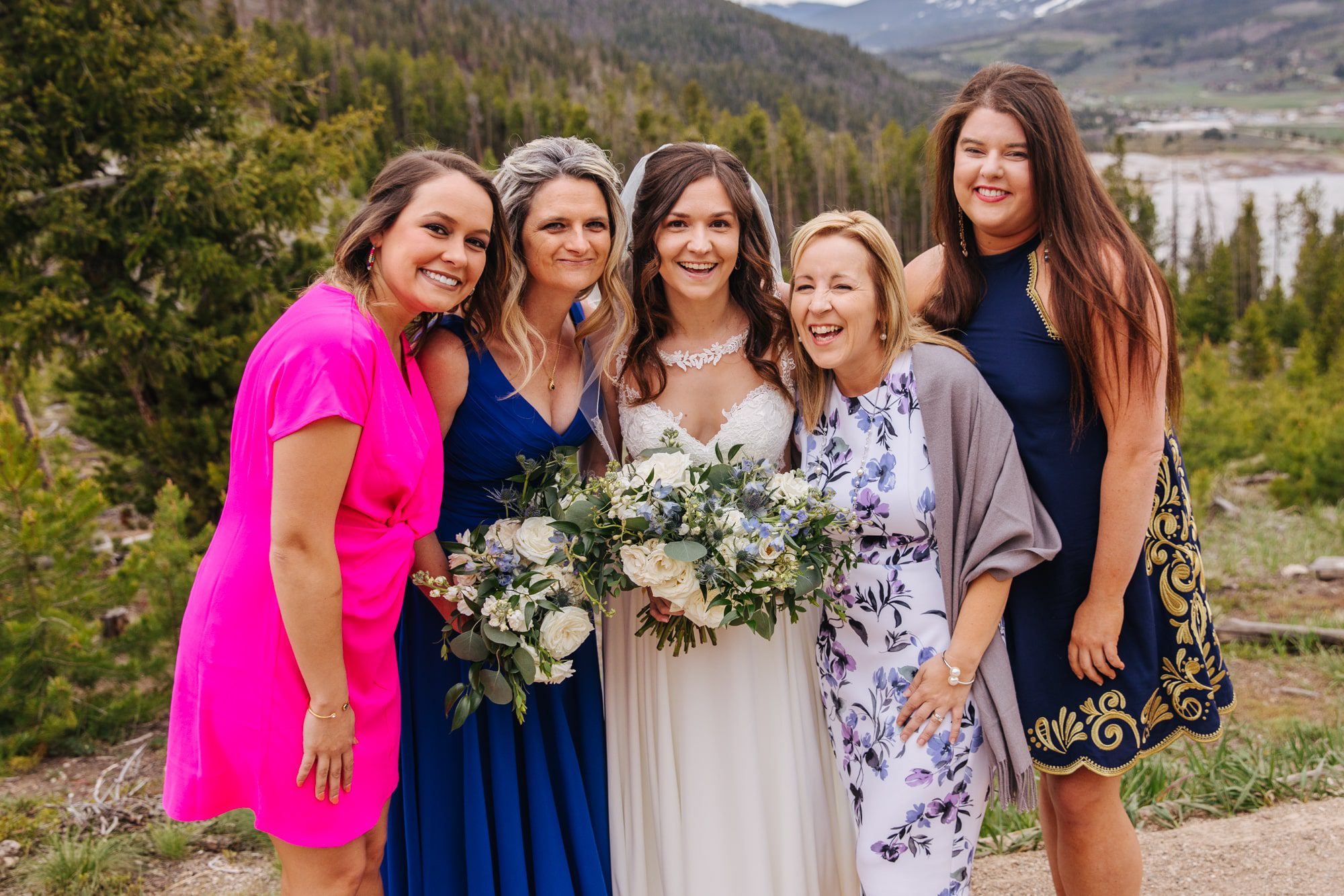 sapphire point, sapphire point wedding, frisco wedding, frisco wedding photographer, mountain wedding, outdoor wedding, scenic wedding, intimate wedding, bride tribe, bride with friends, bride with bridesmaids