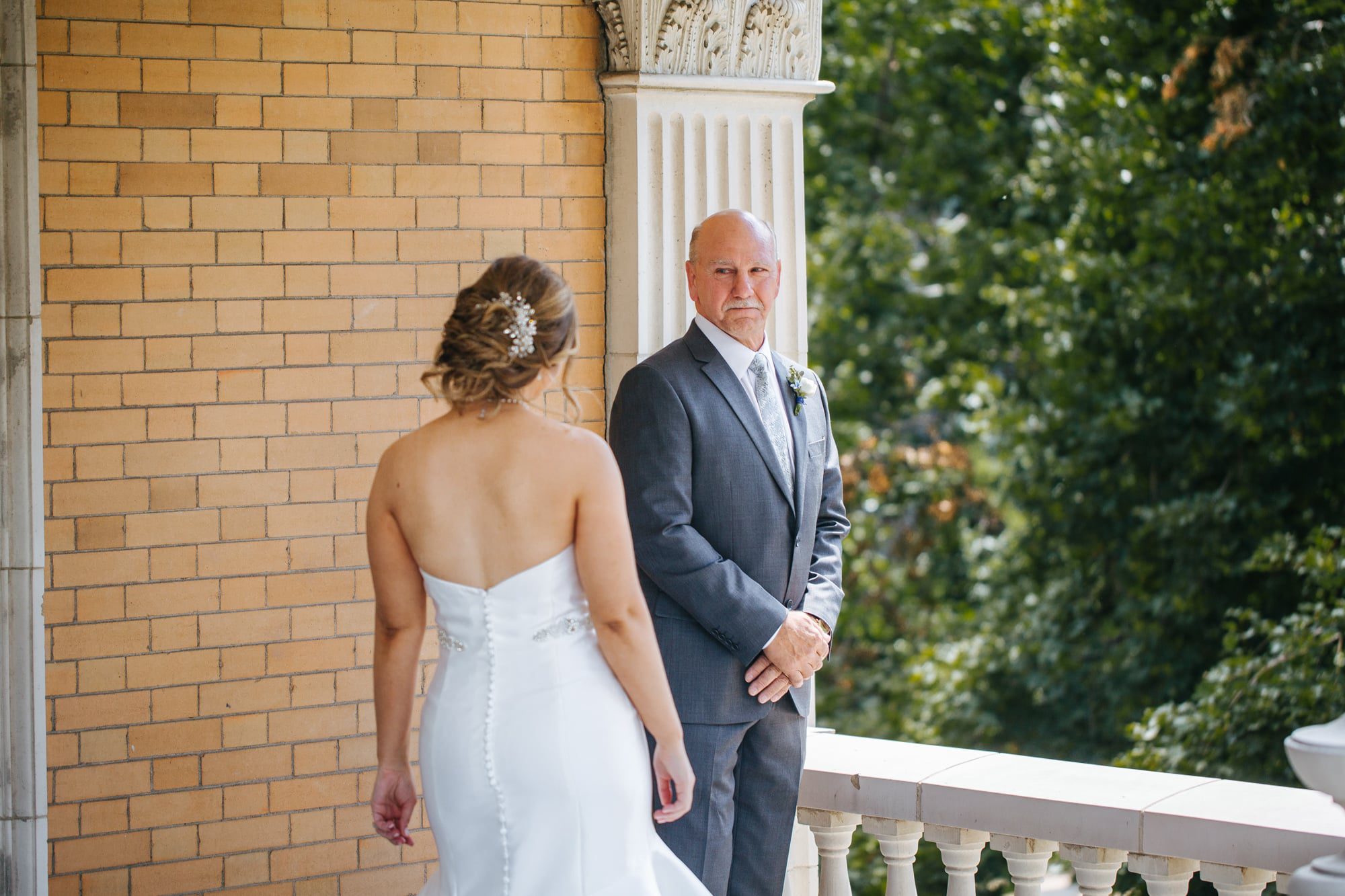 wedding first look, denver wedding, denver wedding photographer, first look locations, bride and dad first look, outdoor first look, should we do a first look wedding, first look pro con, dad daughter wedding first look