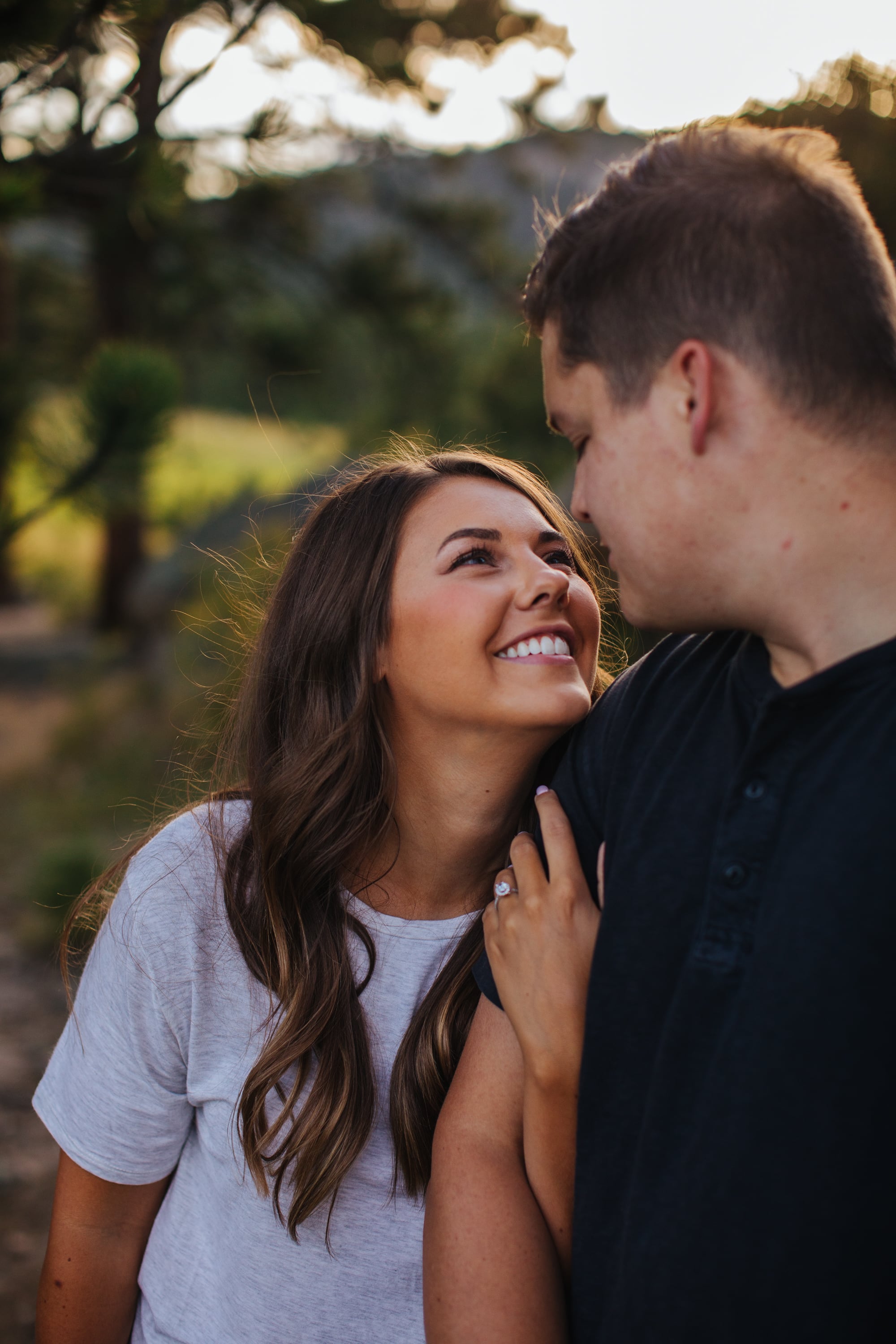 cute engagement photos, engagement photo posing guide, posing couples, couples photography, colorado wedding photographer, colorado engagement photos, three sisters park evergreen, best spots in colorado for engagement photos, colorado engagement photos, mountainy engagement photos, super cute engagement photos