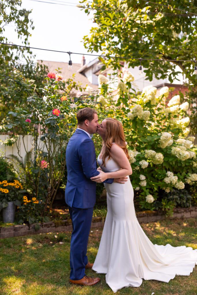 wedding first look, first look wedding ideas, backyard wedding, pnw backyard wedding, bride and groom first look, garden wedding ideas, first look in the garden, bride and groom intimate first look