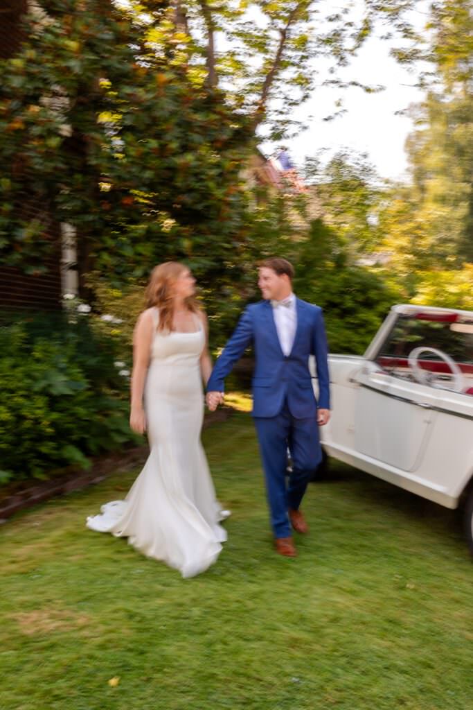 blurry wedding photos, motion wedding photos, moving wedding photos, motion blur wedding, 