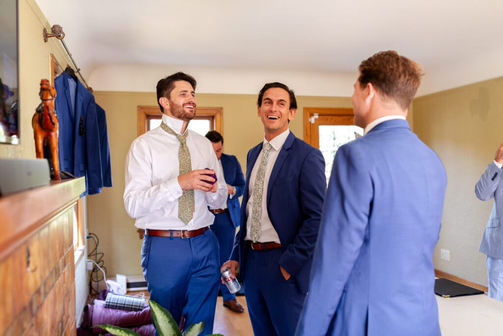 wedding getting ready, groomsmen getting ready for wedding, pnw wedding, pnw wedding photographer, ballard washington wedding, fremont washington wedding, ballard wedding photographer, groomsmen getting ready