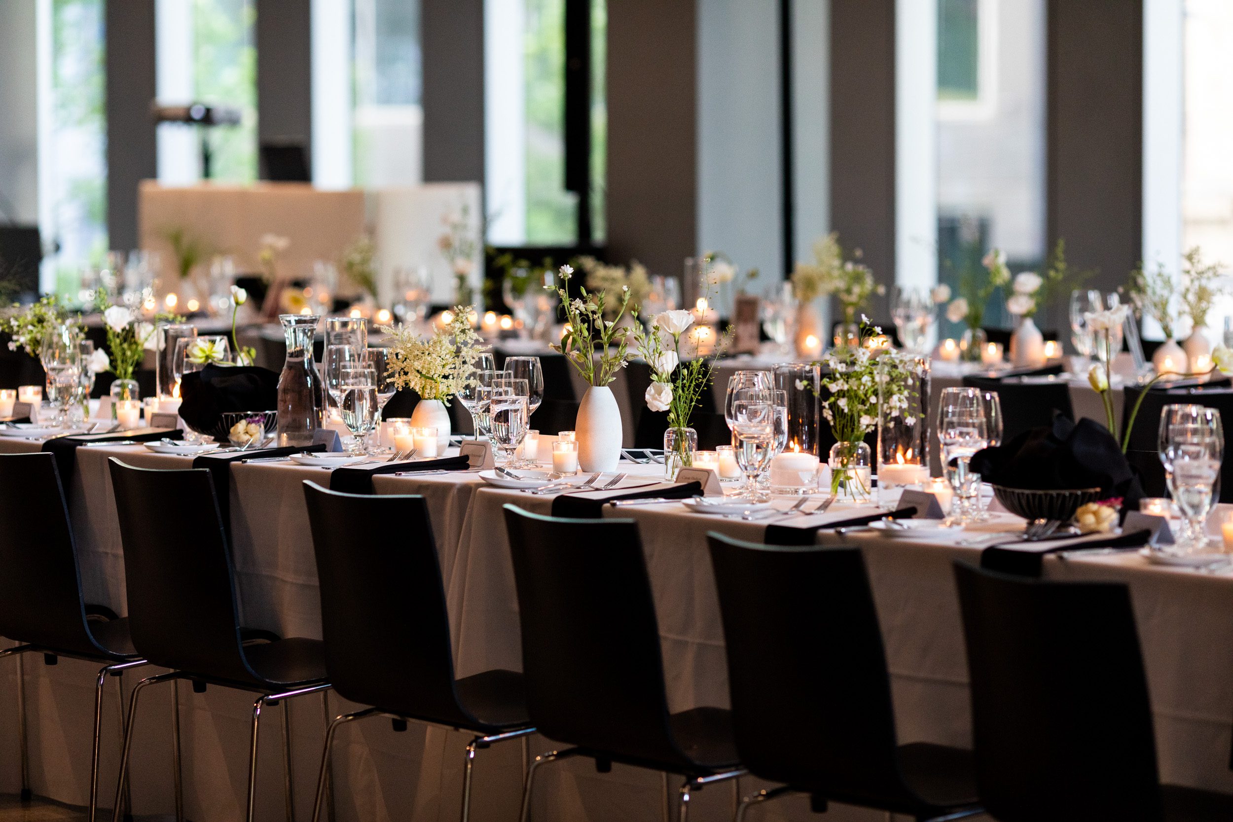 Elegant, modern, black tie wedding at the Seattle art museum. This downtown Seattle wedding was luxurious and full of custom adornments.
