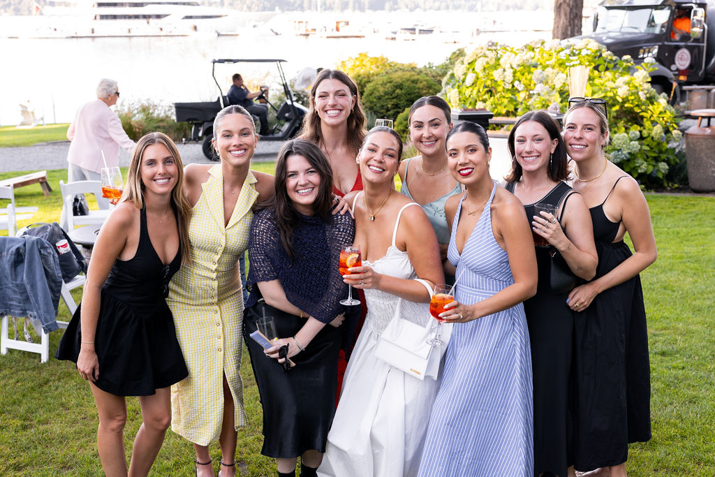 bride with her friends